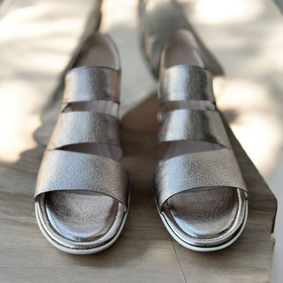 ECCO Shape Wedge Peep Toe Pebbled Leather Sandal Metallic 40 - Picture 4 of 10